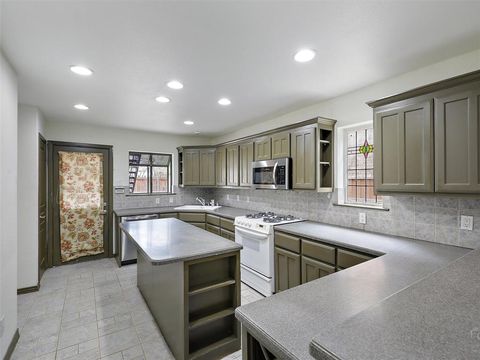 Tiny photo for 2824 Dyer Street, University Park, TX 75205 (MLS # 21157758)