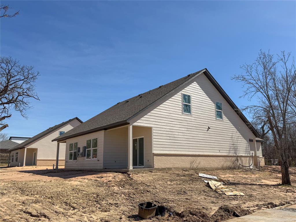 417/ 419 W Dulin Street