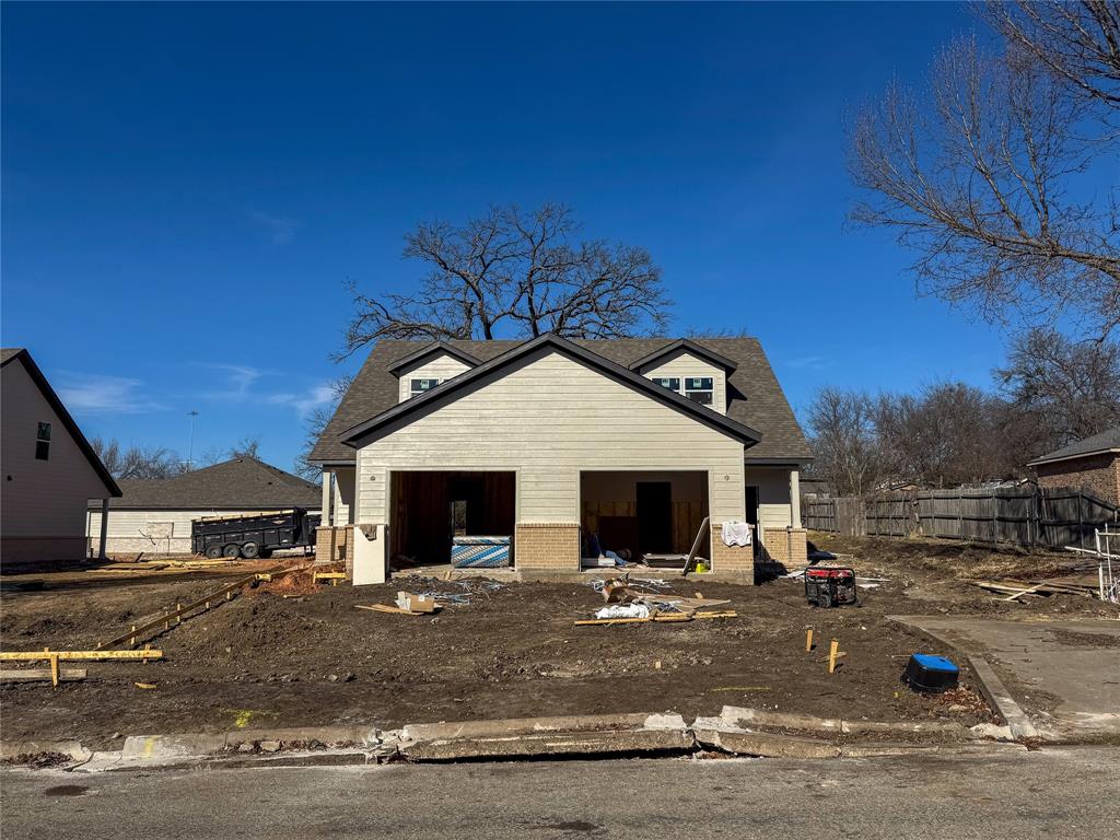 417/ 419 W Dulin Street