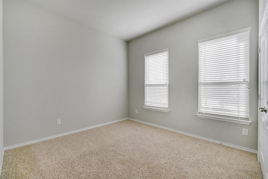 821 Meadows Drive