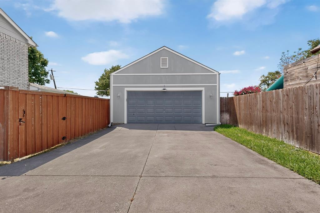 5313 Peach Tree Lane