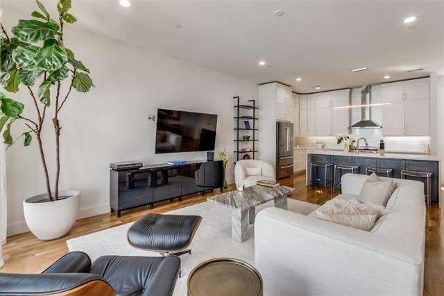 Deere Park - Residential Lease