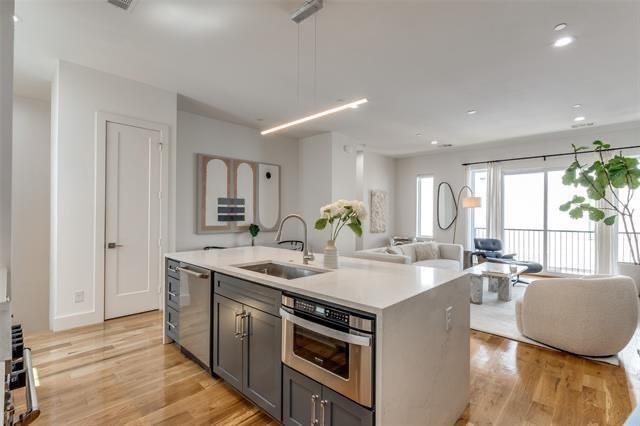 Deere Park - Residential Lease