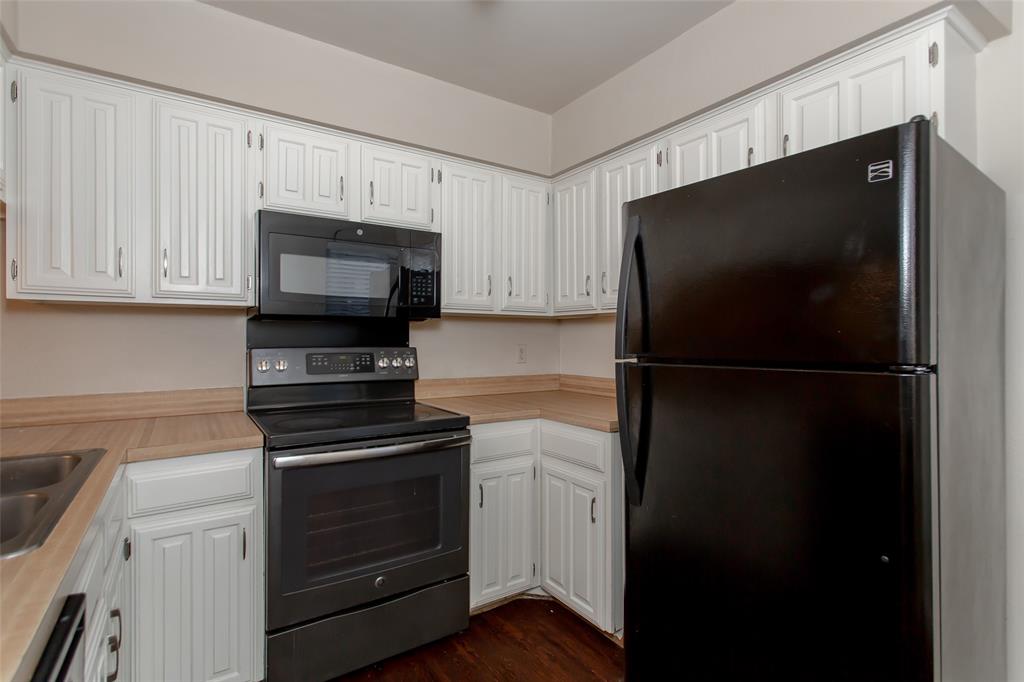 Richardson Crossing Condo - Residential