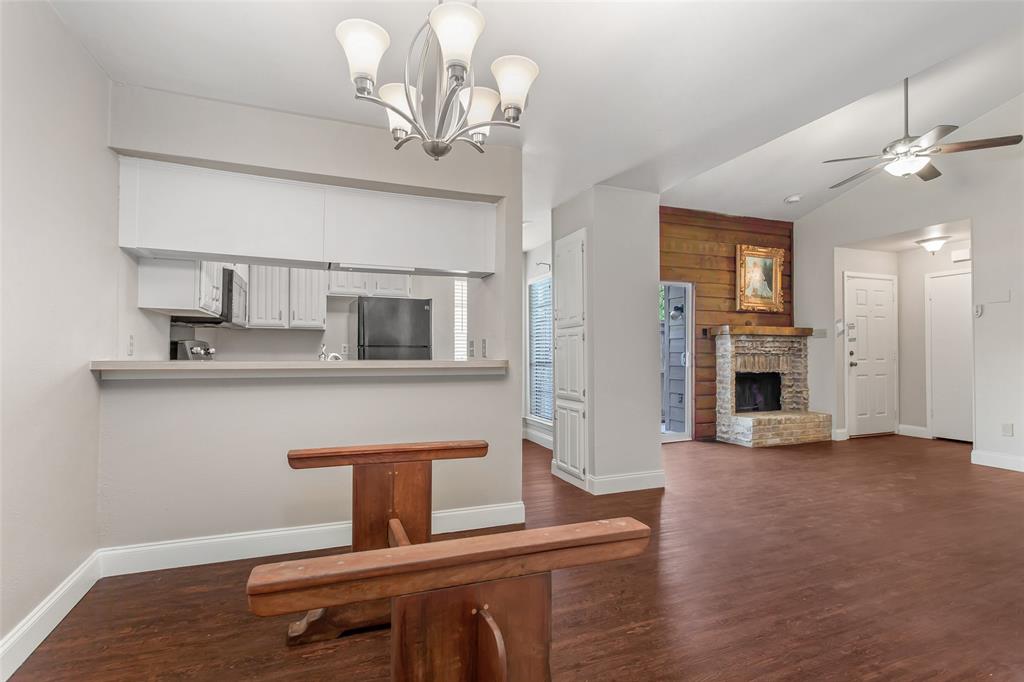 Richardson Crossing Condo - Residential