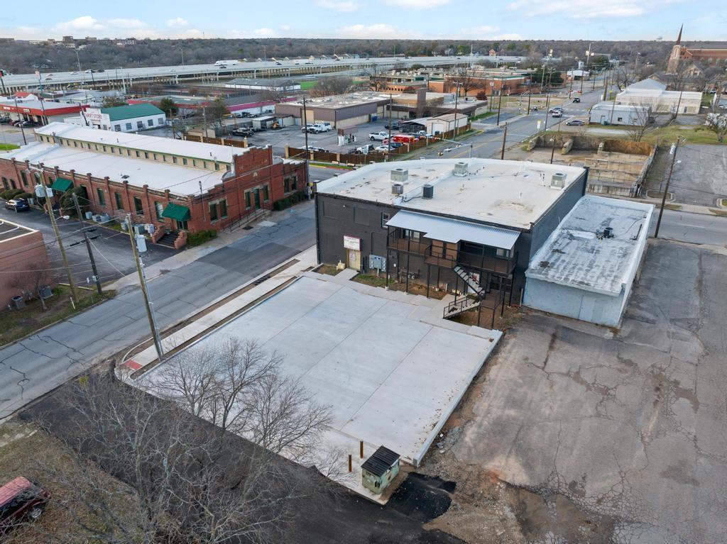 Loving A R Add - Commercial Lease