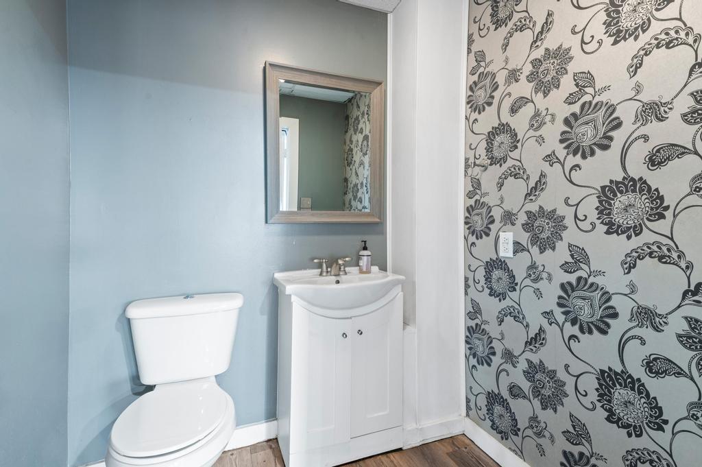 Loving A R Add - Commercial Lease