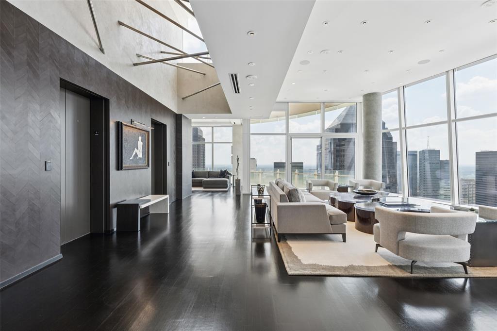 1918 Olive Street 4202