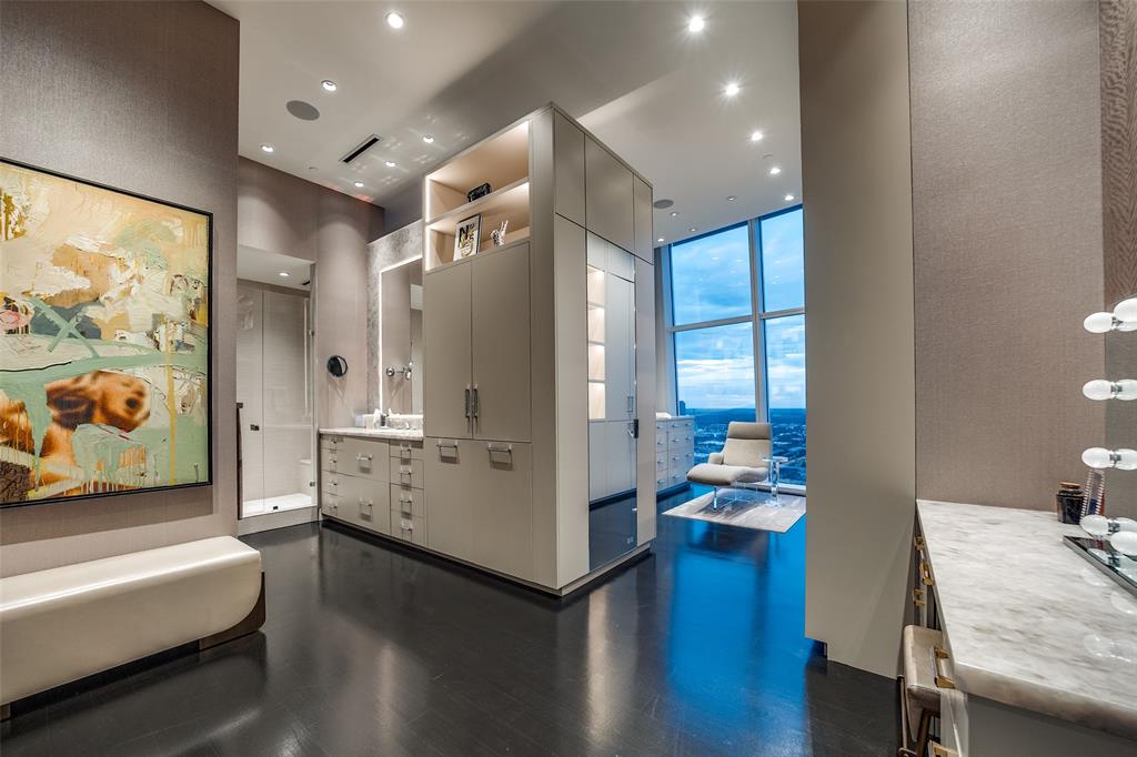 Museum Tower - Residential