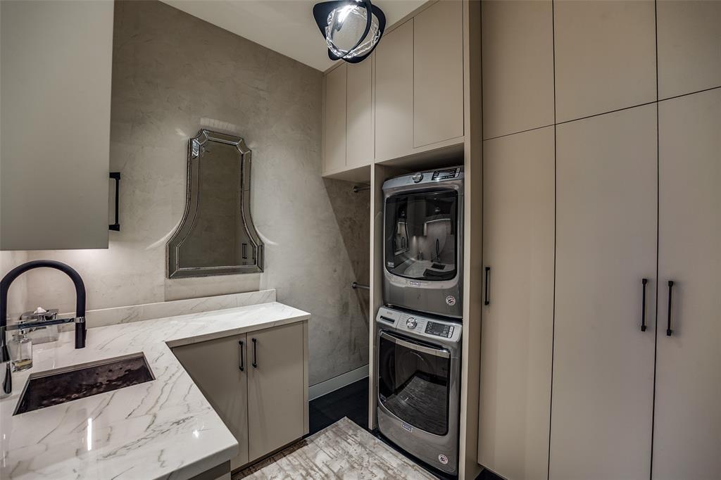 Museum Tower - Residential