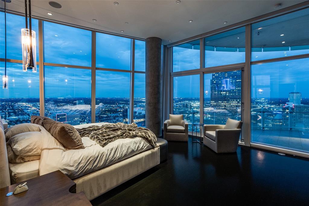 Museum Tower - Residential