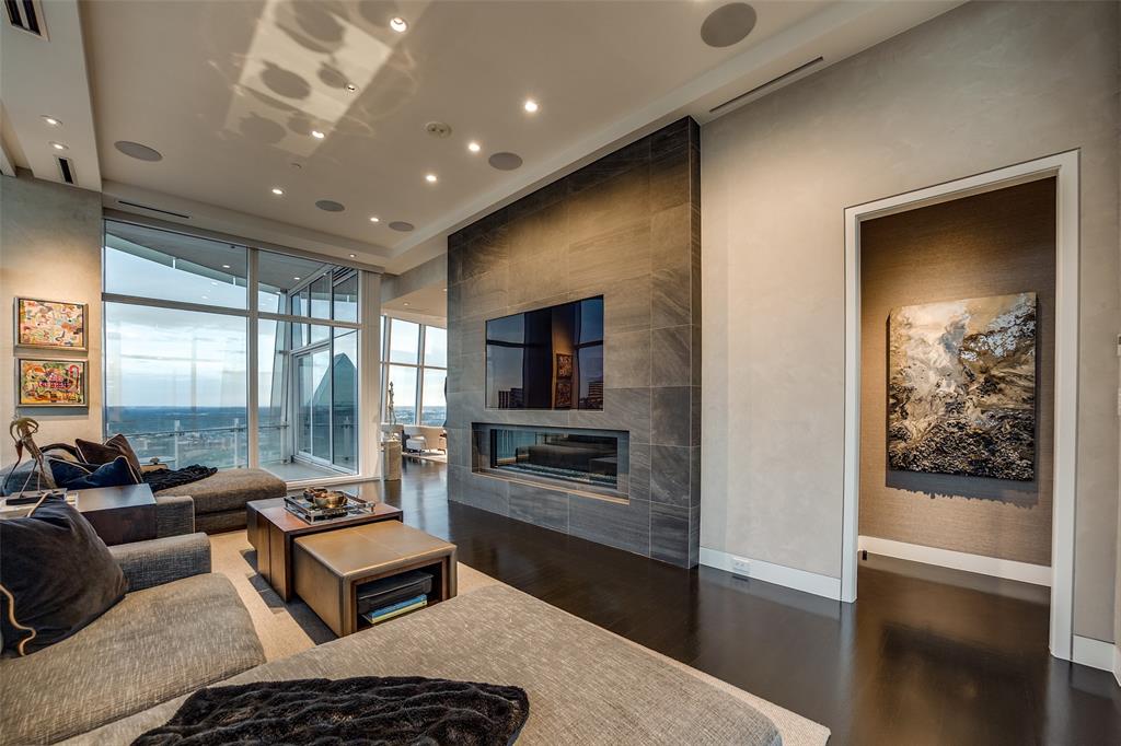 Museum Tower - Residential