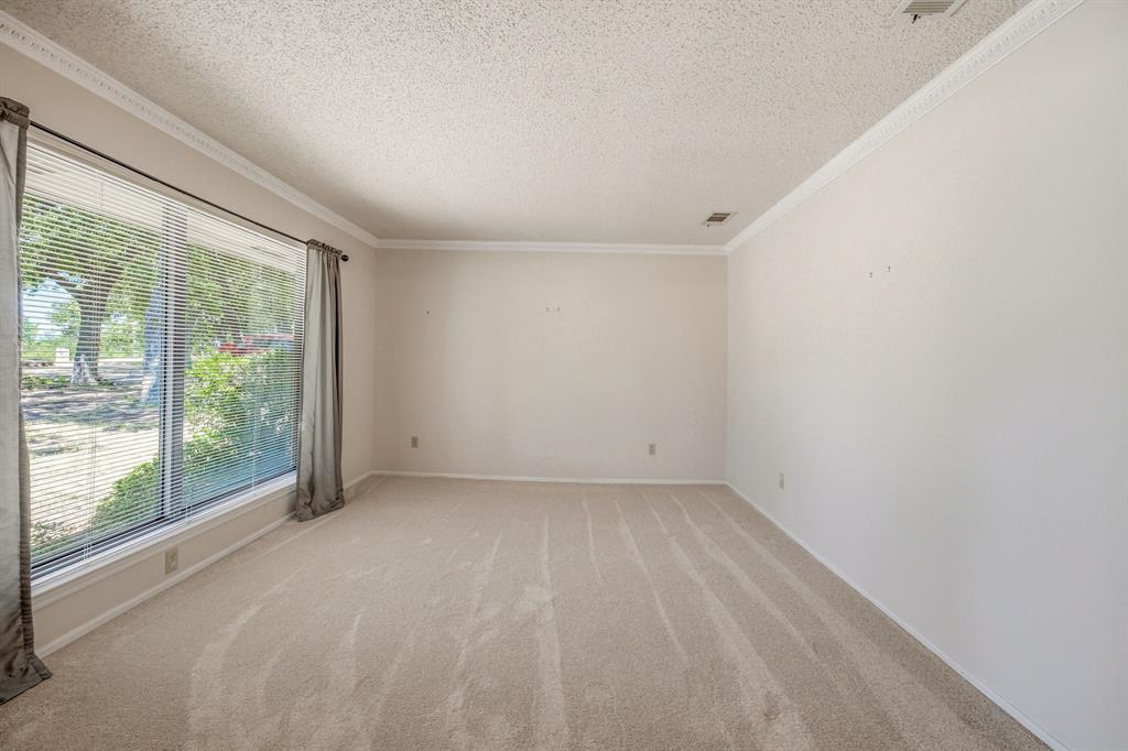 1513 Mimosa Circle