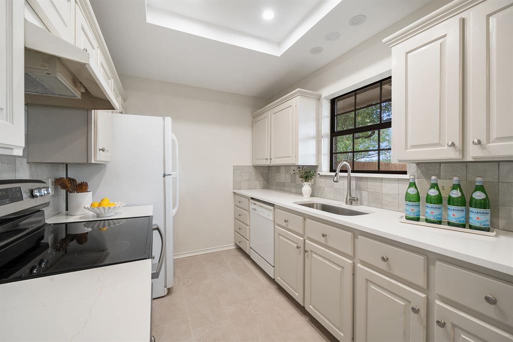 4043 Country Meadows Circle