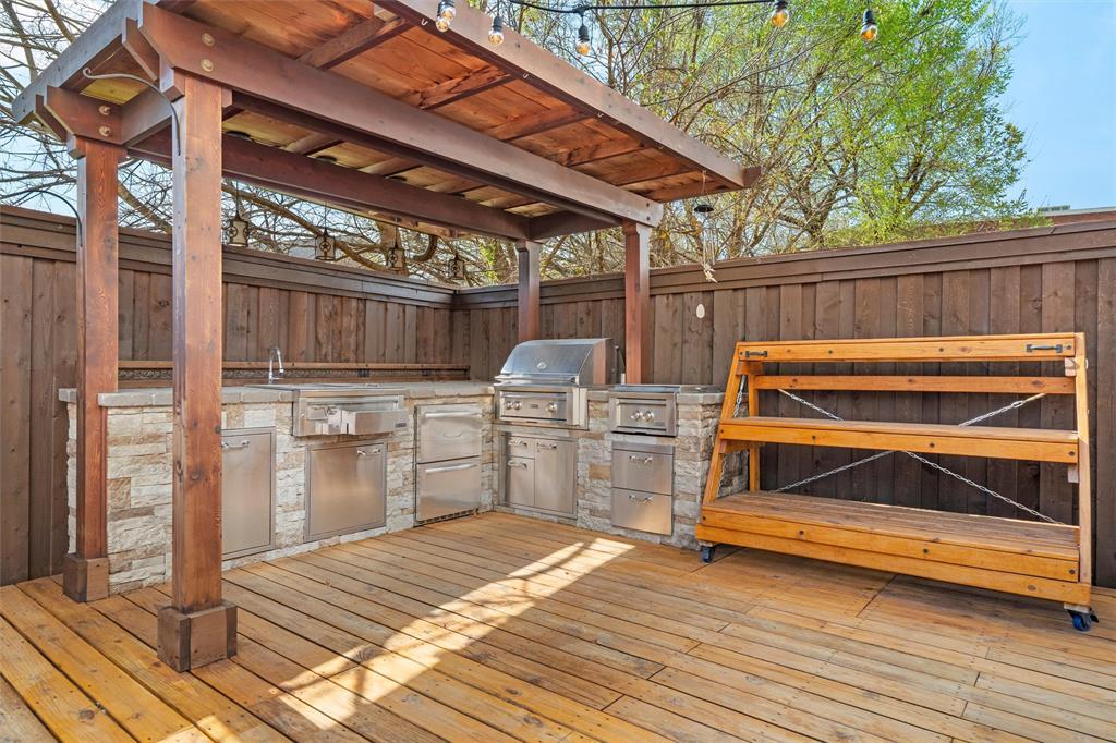 ALCOTT FITZHUGH HEIGHTS - Residential