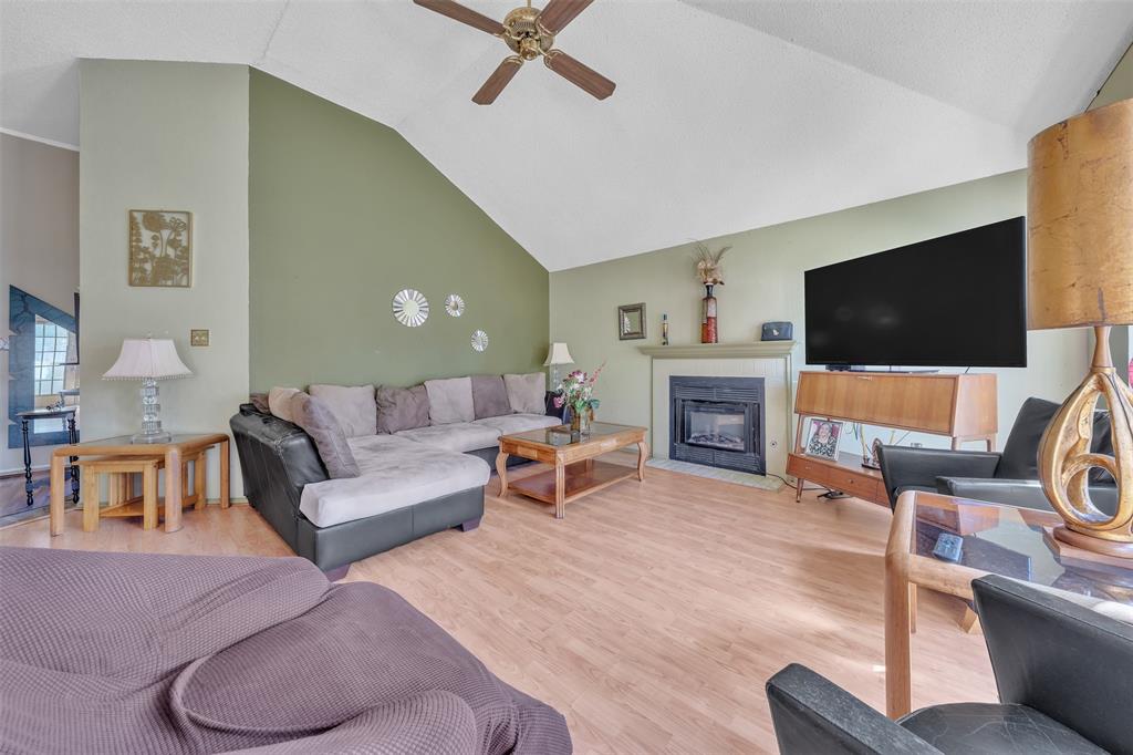 Flower Hill 06 - Residential