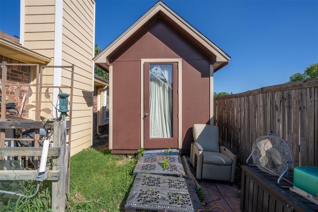 Flower Hill 06 - Residential