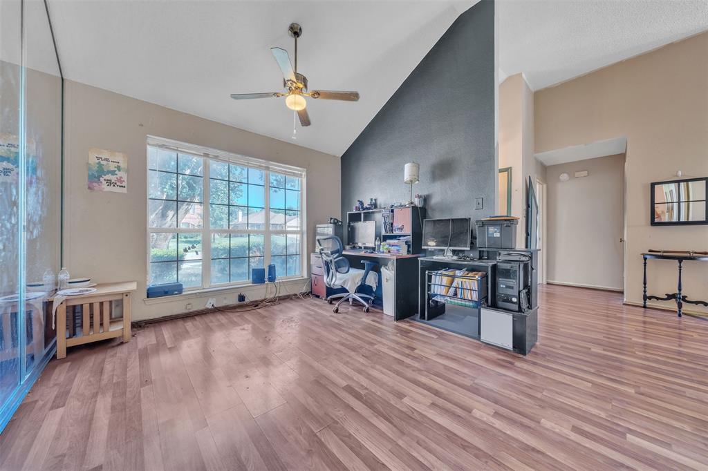 Flower Hill 06 - Residential