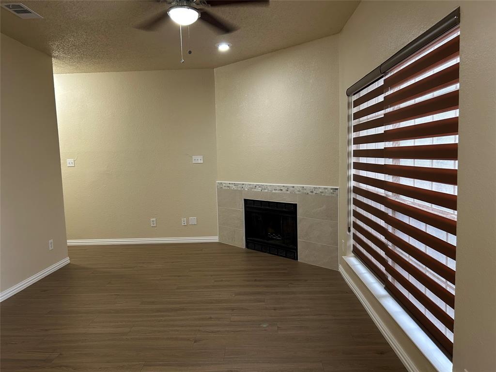 4101 Esters Road 103