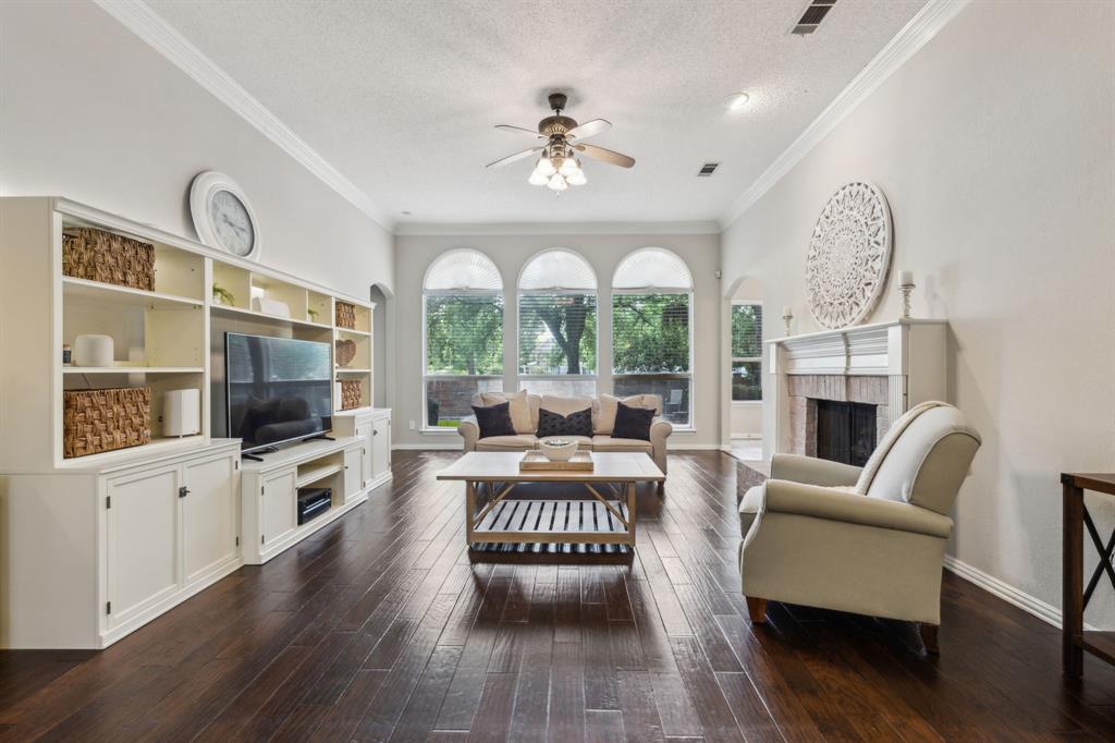 3925 Oak Park Drive