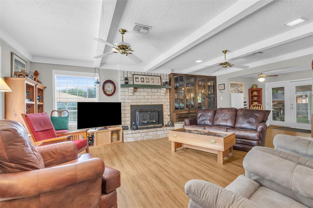 121 Falcon Lane