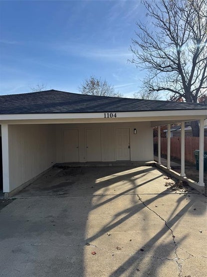 1106 Mulkey Ln – Investment Home