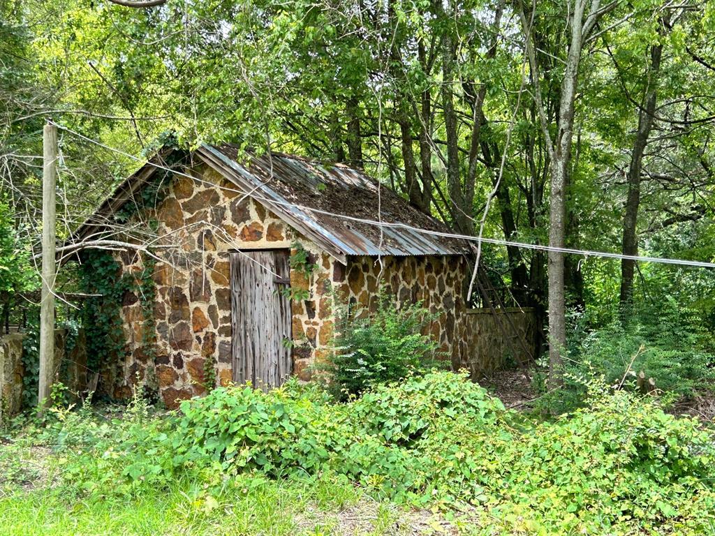 PINEDA - Residential