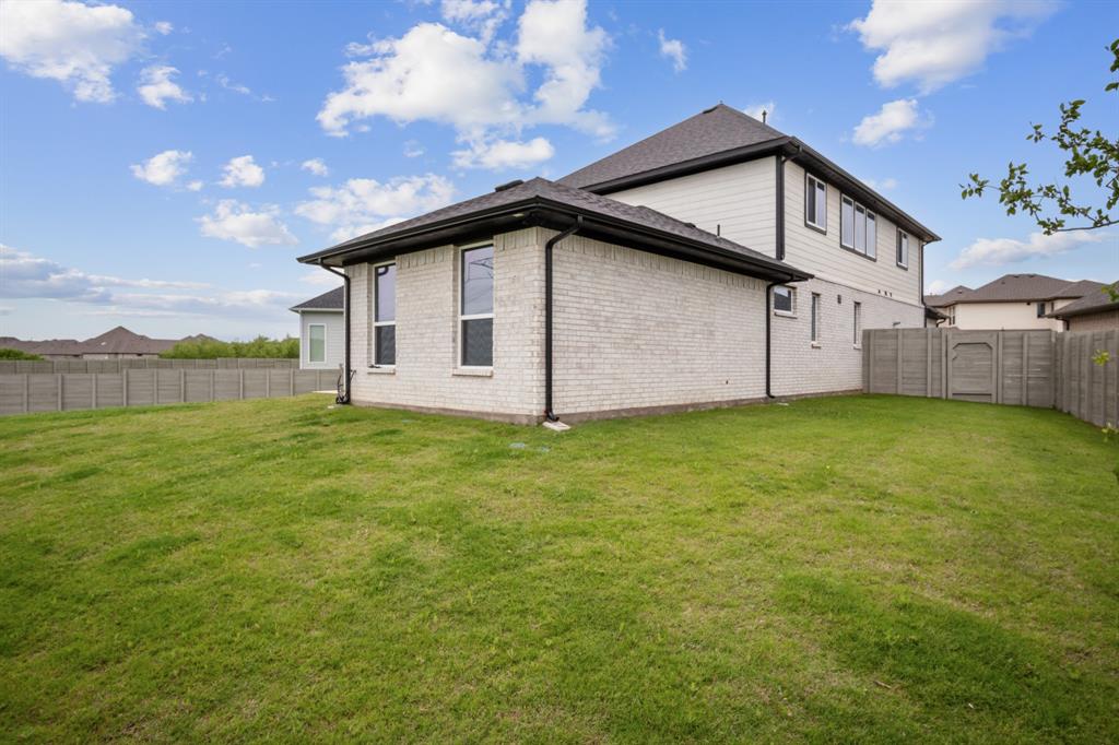 502 Fledgling Trail