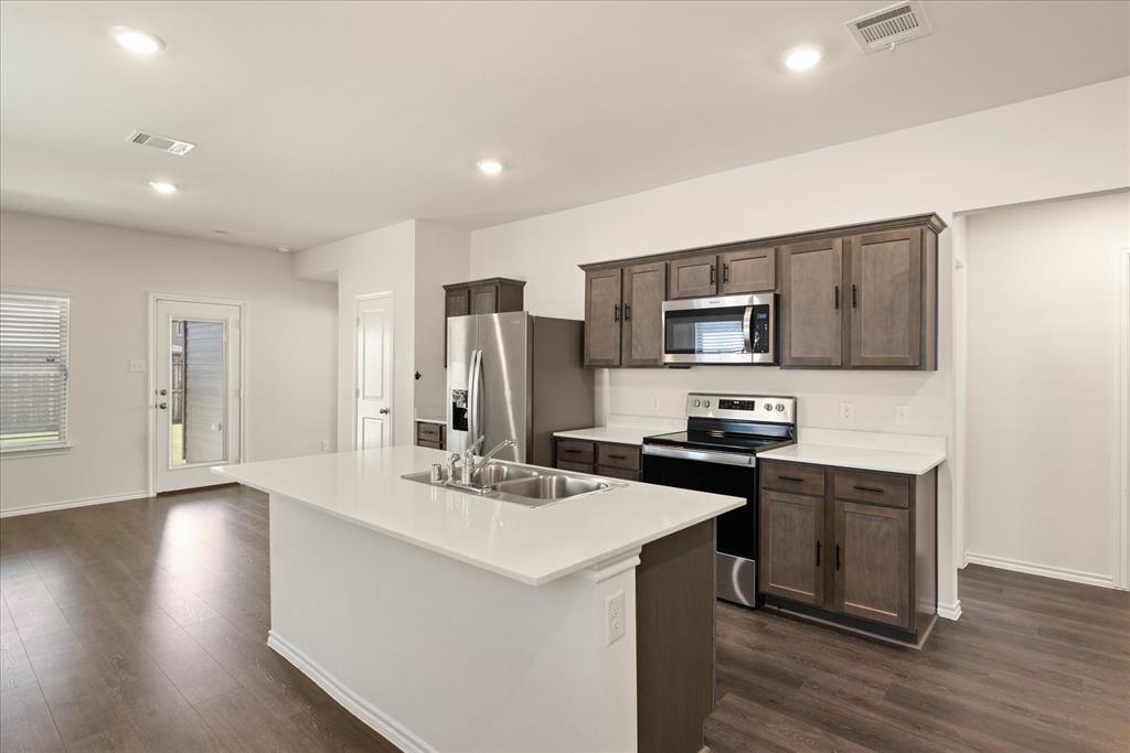 Wildcat Ranch Ph 3 - Residential Lease