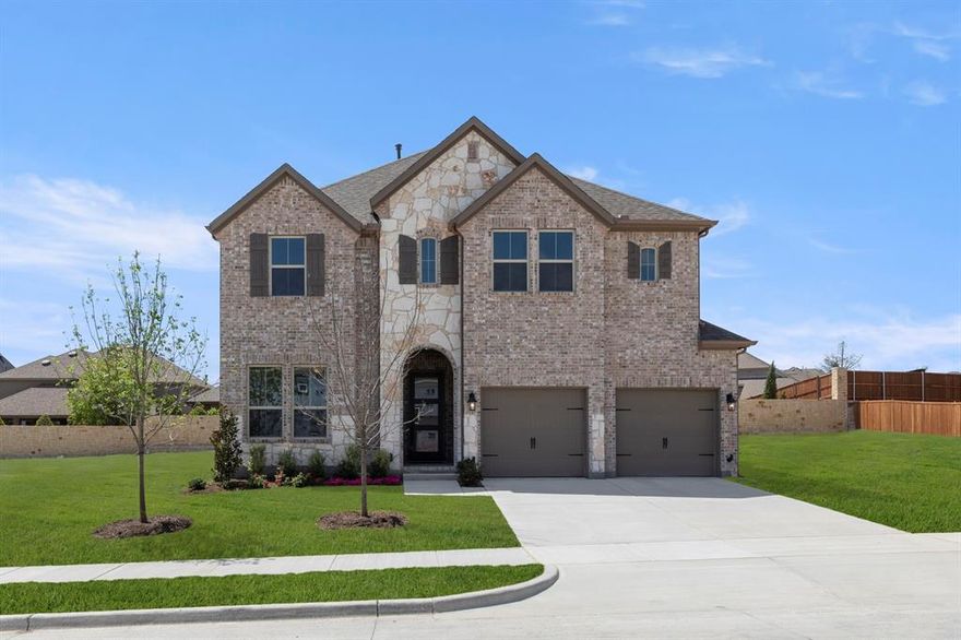MLS# 21115668 - Built by Windsor Homes - Ready Now! ~ Desirable Lufkin D Floor plan offering 4 bedrooms, 4.5 baths, private study, game-room and media room. The gourmet kitchen offer stainless LG appliances including a 36 5-burner cooktop, double oven with built-in microwave, 42 upper cabients, Pendant lights above over-sized island, under counter lighting, large extended covered patio with gas drop and exterior uplights.