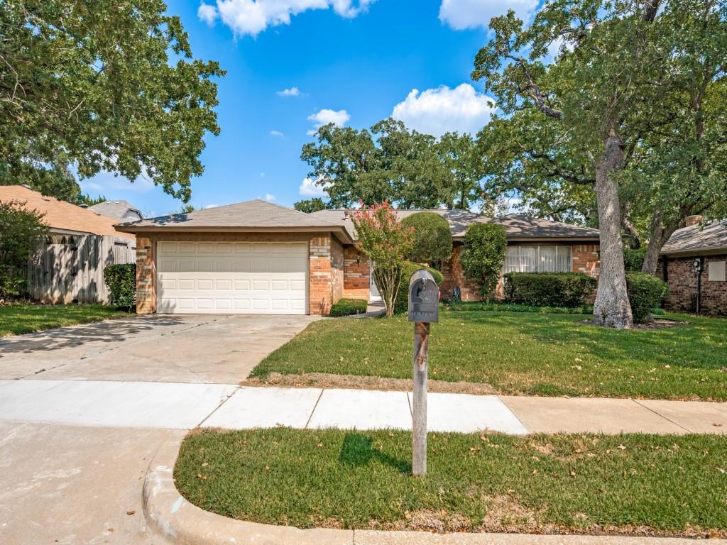 2728 Meadow Green