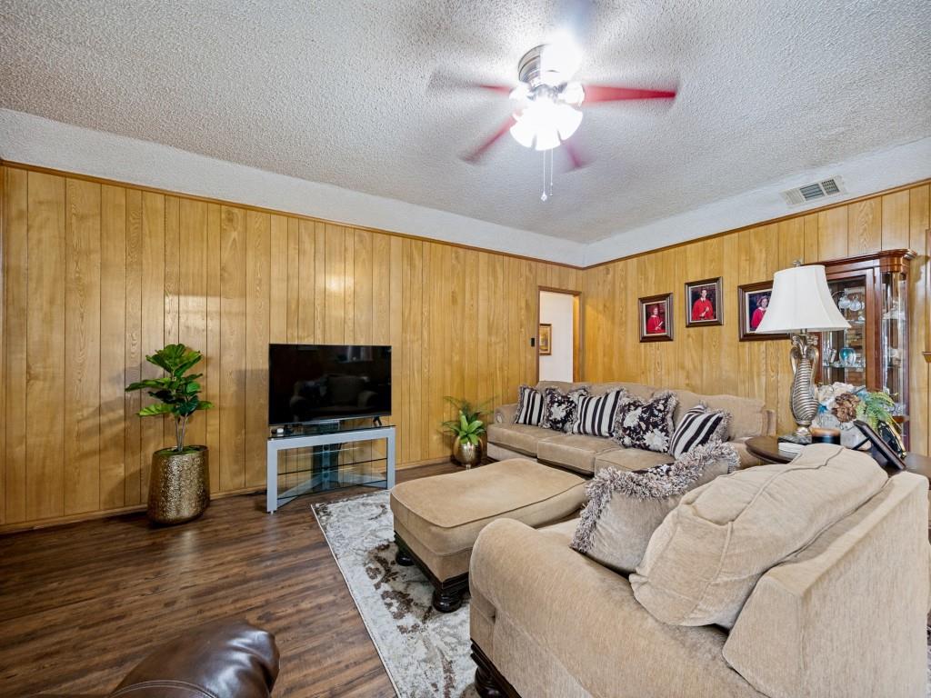 2728 Meadow Green