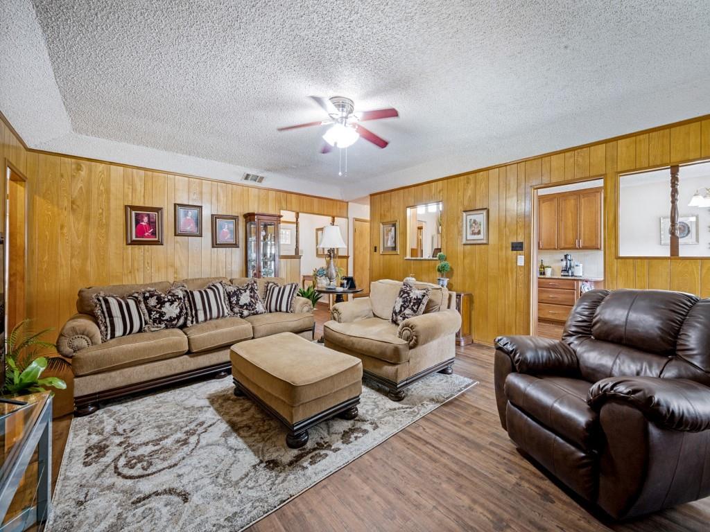 2728 Meadow Green