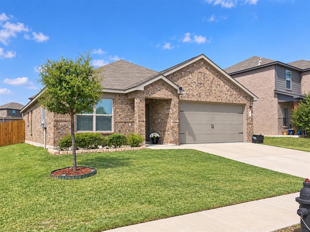 Photo of 220 Drifter Drive, Newark, TX 76071 (MLS # 21408981)