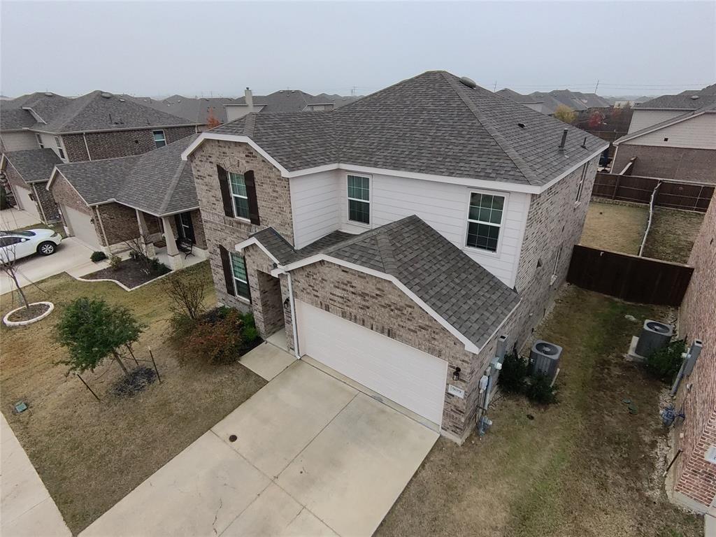 909 Cormorant Street