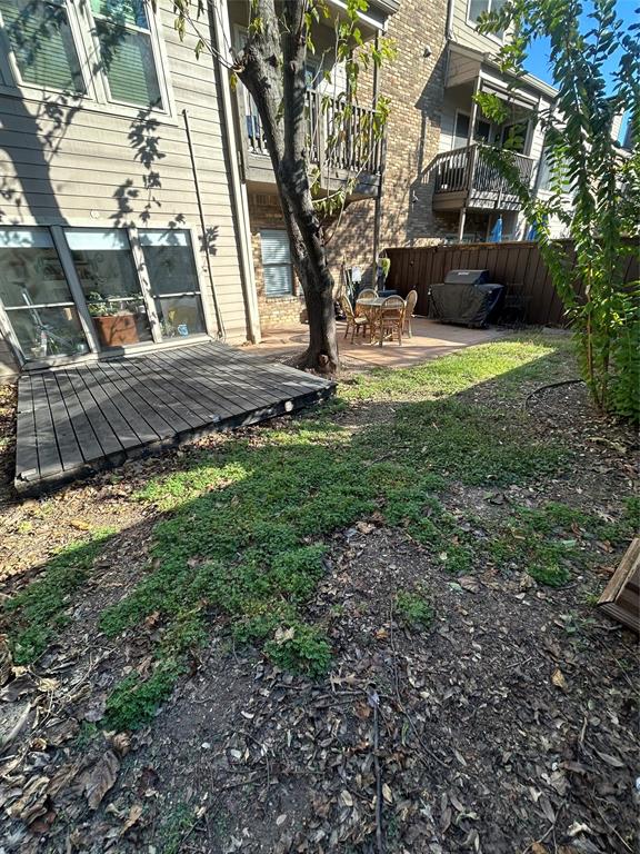 Oaks on Montfort - Residential