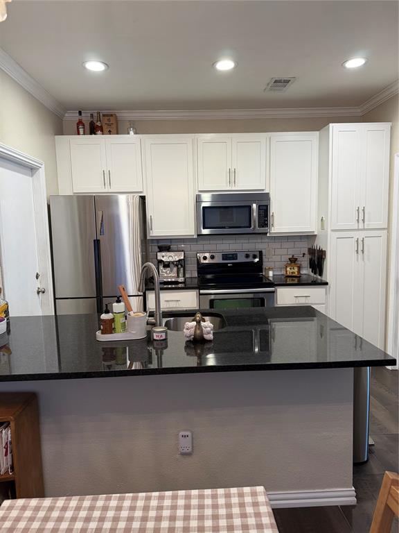 Oaks on Montfort - Residential