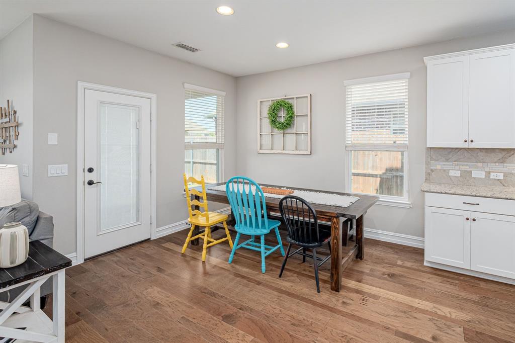 1205 Glacier Court