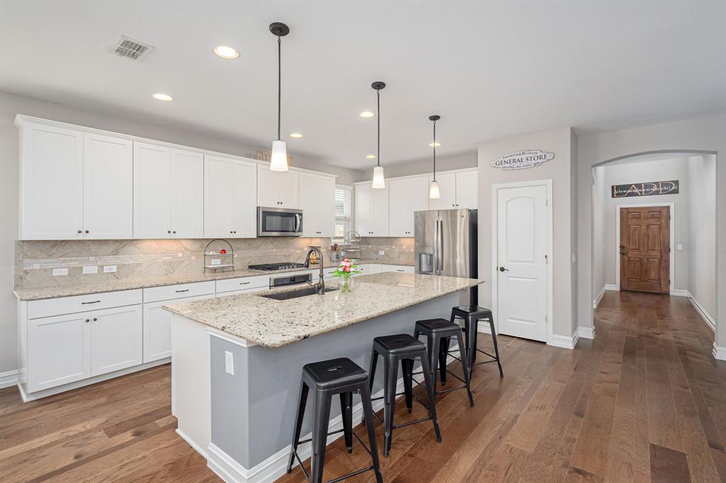 1205 Glacier Court
