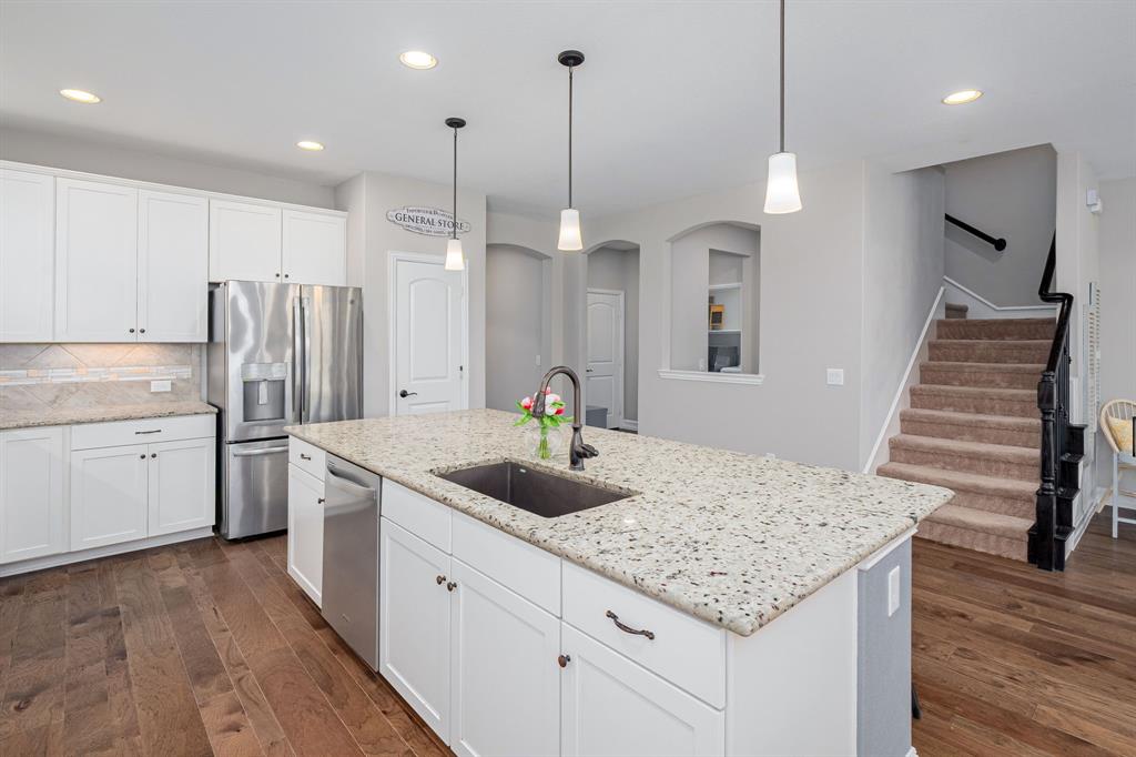 1205 Glacier Court