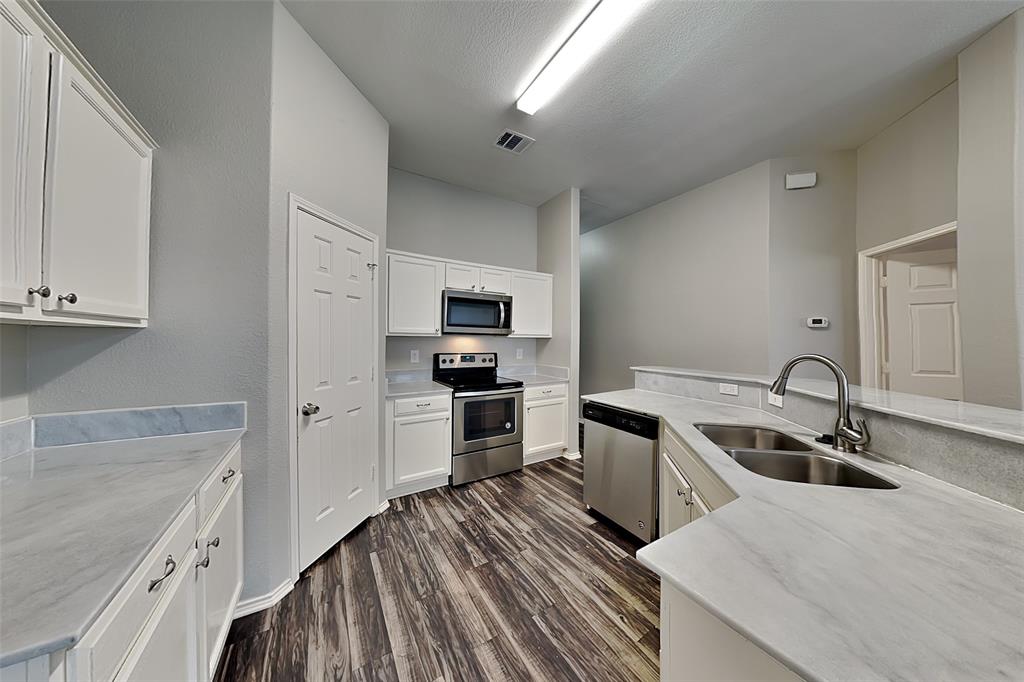 The Parks Of Hillsborough Ph 2 - Residential Lease