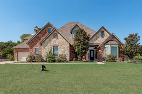132 Silver Rose Boulevard Burleson TX 76028