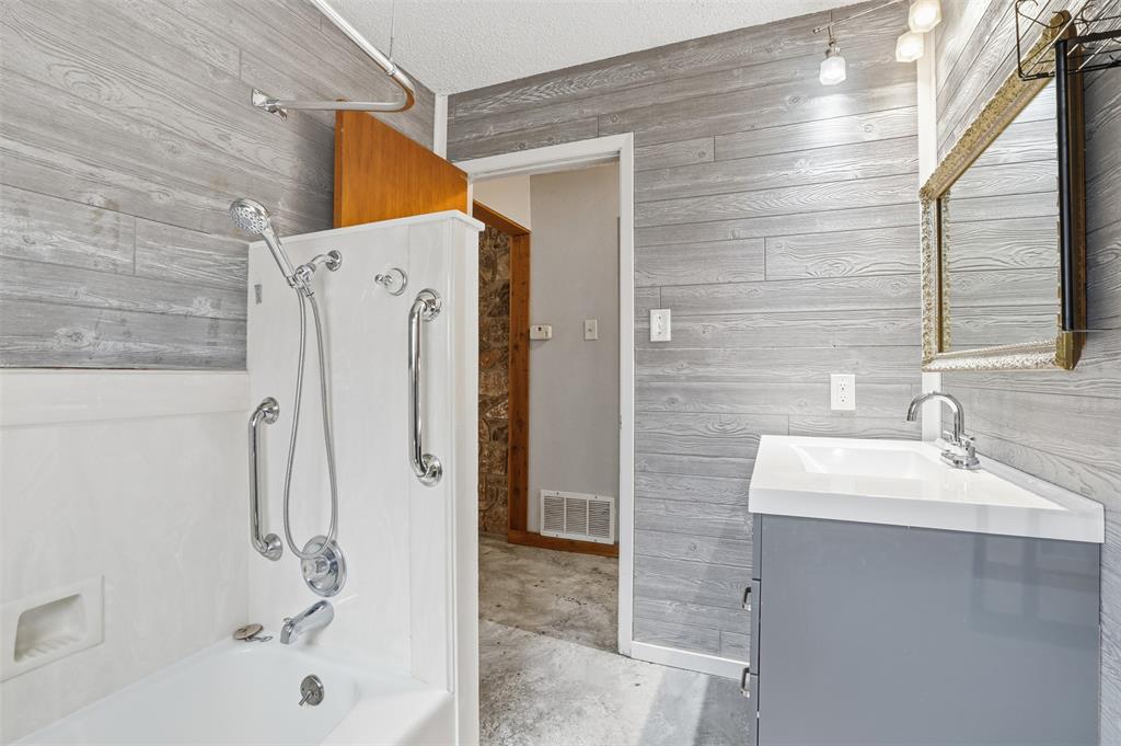 Western Hills Harbor - Residential