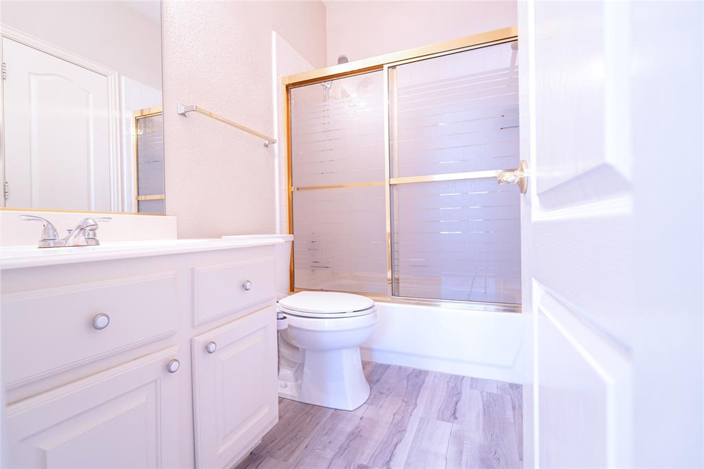 Wellington At Preston Meadows Ph III - Residential Lease