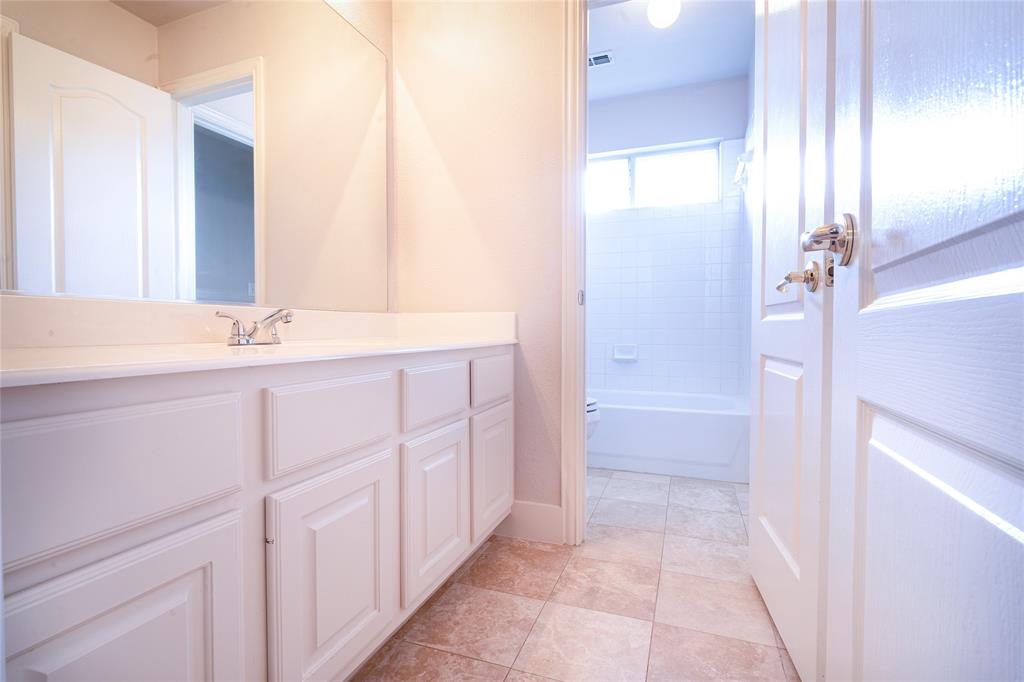 Wellington At Preston Meadows Ph III - Residential Lease