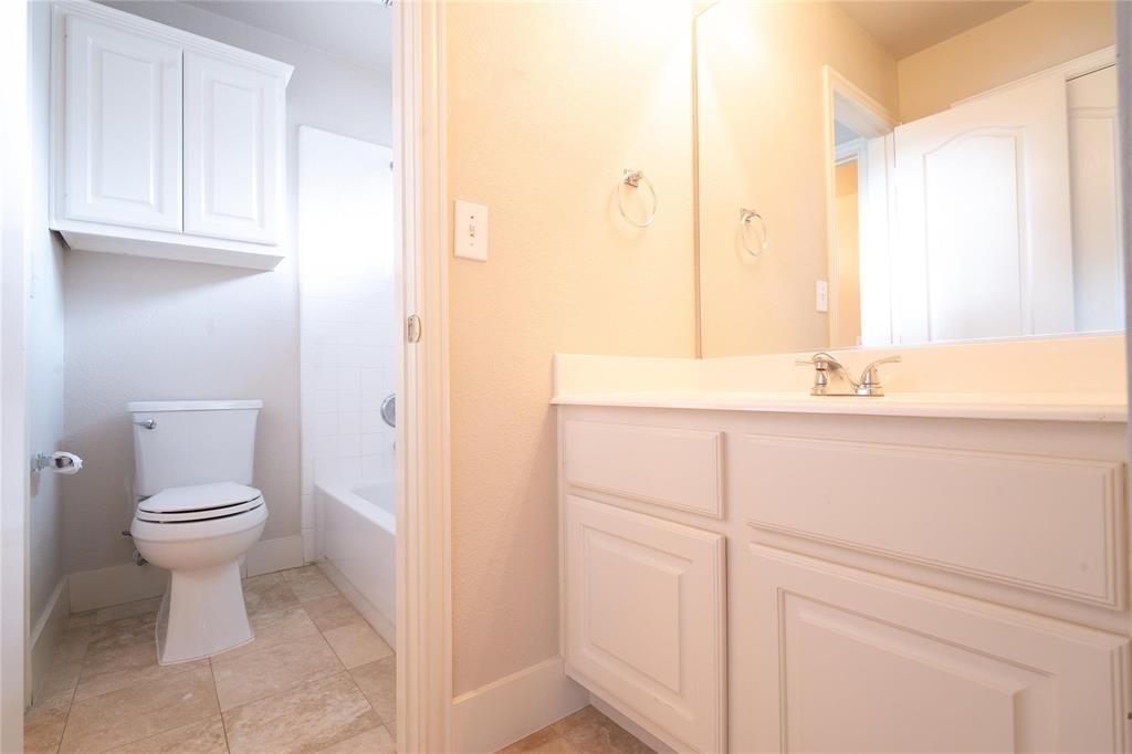 Wellington At Preston Meadows Ph III - Residential Lease