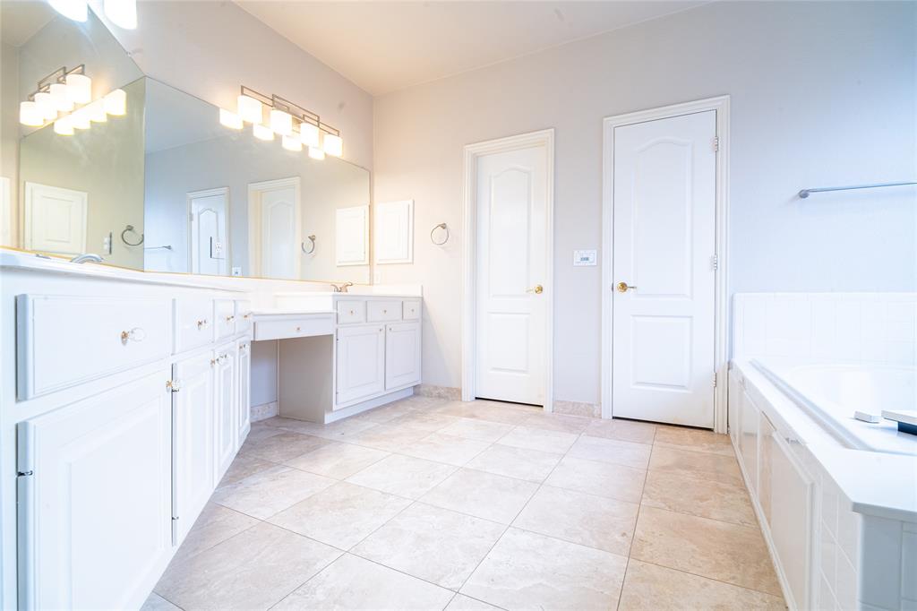 Wellington At Preston Meadows Ph III - Residential Lease