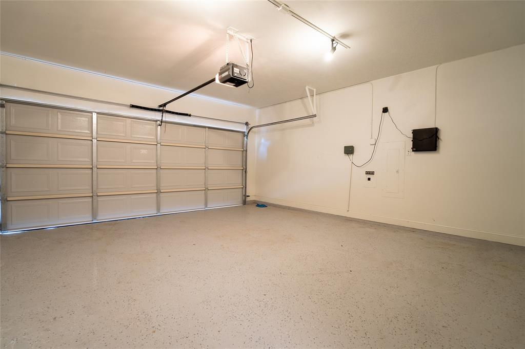 Wellington At Preston Meadows Ph III - Residential Lease