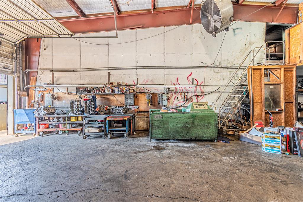 Es Dilido Road 503 Fr John West - Commercial Sale