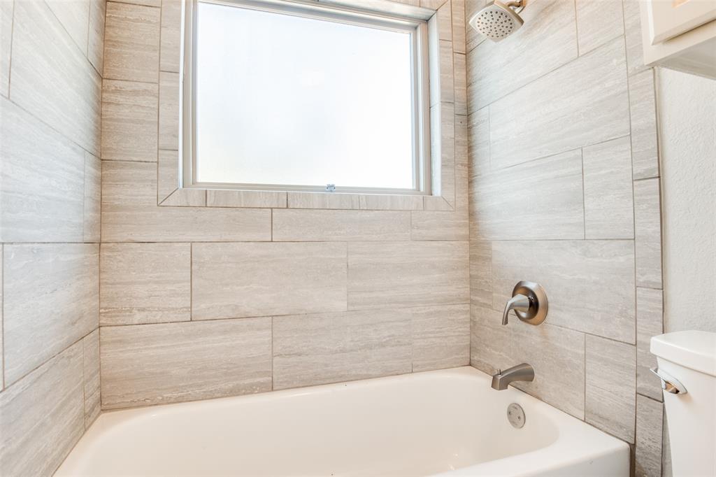 Shadowood Trail Condo - Residential